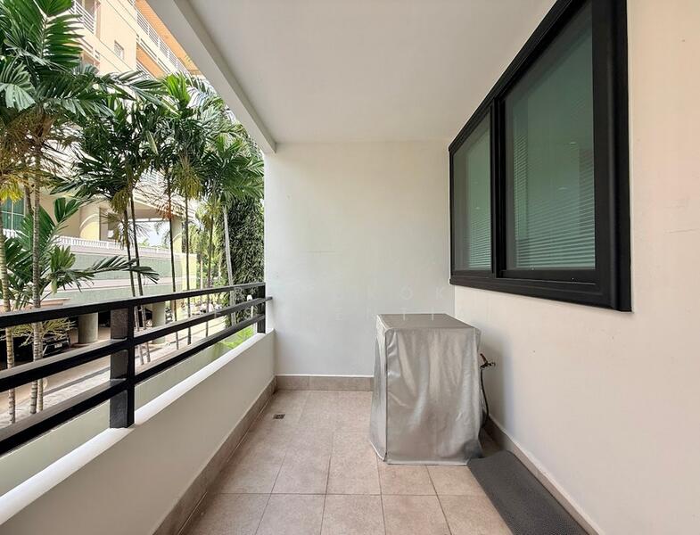 Vanida Apartment Ekkamai, Bangkok, Khlong Tan Nua, Watthana, Bangkok, 3 Bedrooms, 250 sqm, Apartment For Rent, by Bangkok Residential, 500121205 - DDproperty.com