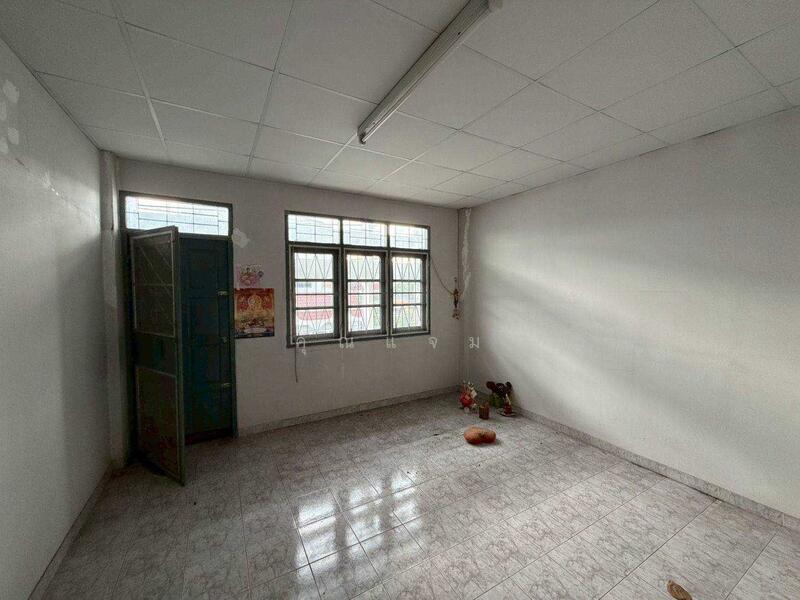 อาคารพาณิชย์สุรินทร์, สุรินทร์, ในเมือง, เมืองสุรินทร์, สุรินทร์, 200 ตร.ม., ตึกแถว-อาคารพาณิชย์ ขาย, โดย คุณแจม, 500121207 - DDproperty.com