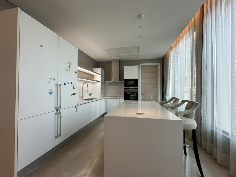 ขาย - Sindhorn Residence : สินธร เรสซิเดนซ์ หลังสวน, กรุงเทพ