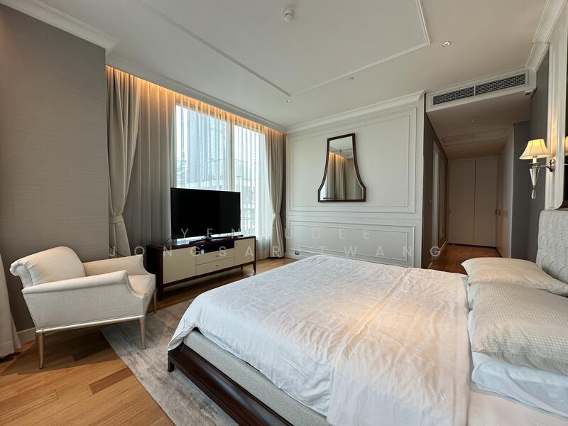 ขาย - Sindhorn Residence : สินธร เรสซิเดนซ์ หลังสวน, กรุงเทพ