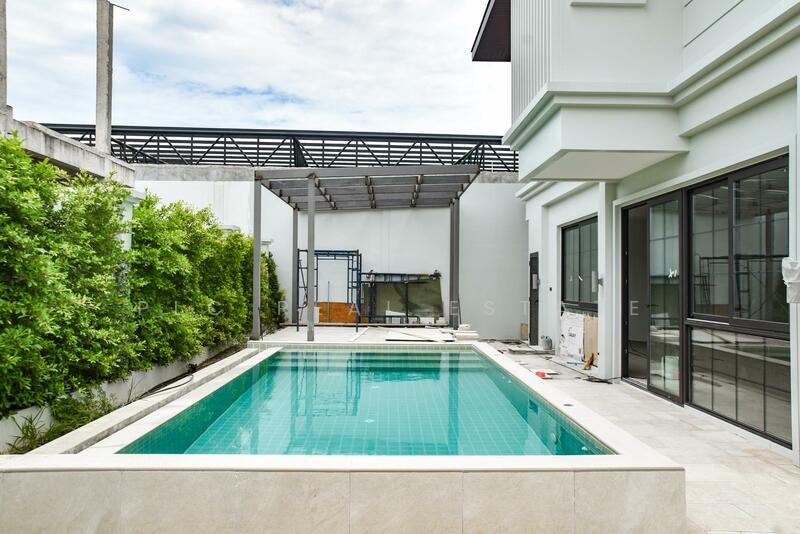 Pool Villa 4BR for Sale East Pattaya, Chon Buri (Pattaya), Bang Lamung, Bang Lamung (Pattaya), Chon Buri (Pattaya), 4 Bedrooms, 280 sqm, Single Detached House For Sale, by PLC Real Estate, 500121258 - DDproperty.com