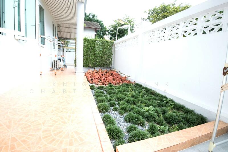 Single-detached house in Rama 9, Bangkok, Hua Mak, Bang Kapi, Bangkok, 5 Bedrooms, 976 sqm, Single Detached House For Sale, by Knight Frank Chartered (Thailand) Co.,Ltd, 500121394 - DDproperty.com