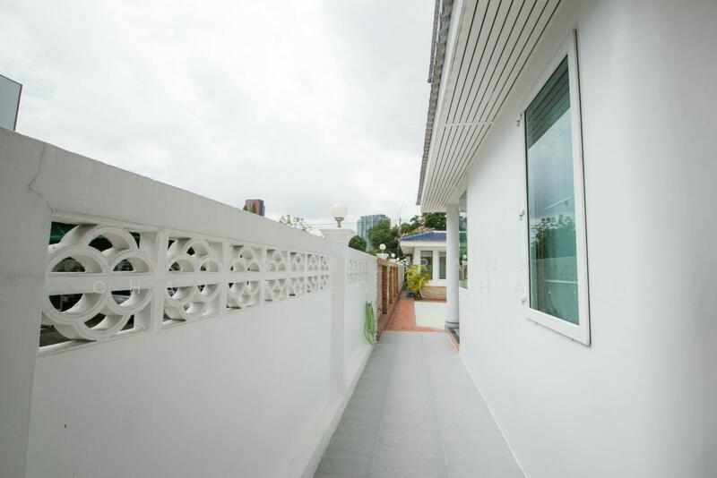 Single-detached house in Rama 9, Bangkok, Hua Mak, Bang Kapi, Bangkok, 5 Bedrooms, 976 sqm, Single Detached House For Sale, by Knight Frank Chartered (Thailand) Co.,Ltd, 500121394 - DDproperty.com