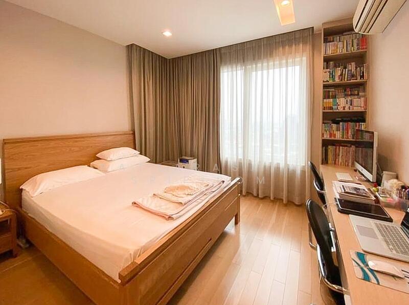 Siri At Sukhumvit, Bangkok, 902 Sukhumvit Road, Phra Kanong, Khlong Toei, Bangkok, 2 Bedrooms, 74 sqm, Condo For Rent, by Pattarasaya Sripirom, 500121666 - DDproperty.com