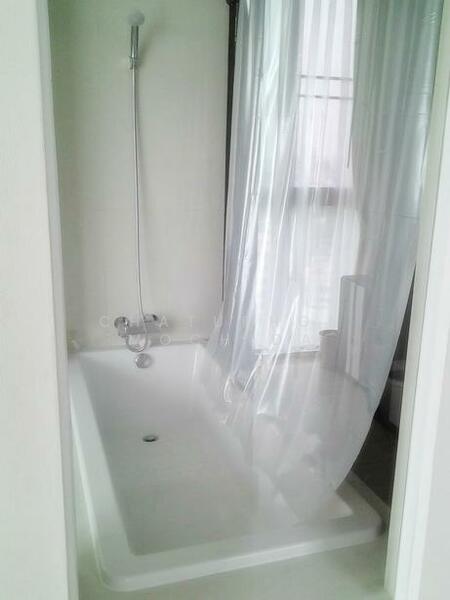 Sky Walk Residences, Bangkok, 1599 Sukhumvit Road, Phra Kanong Nua, Watthana, Bangkok, 1 Bedroom, 52 sqm, Condo For Sale, by Chatuphon Mochida, 500121690 - DDproperty.com