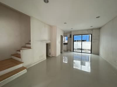 ขาย - Baan Klang Muang Nawamin 42 : บ้านกลางเมือง นวมินทร์ 42, กรุงเทพ