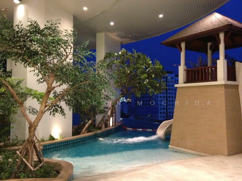 Sky Walk Residences, Bangkok, 1599 Sukhumvit Road, Phra Kanong Nua, Watthana, Bangkok, 1 Bedroom, 55 sqm, Condo For Rent, by Chatuphon Mochida, 500122458 - DDproperty.com