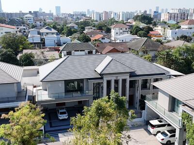 ขาย - Grand Bangkok Boulevard Srinakarin : แกรนด์ บางกอก บูเลอวาร์ด ศรีนครินทร์, กรุงเทพ