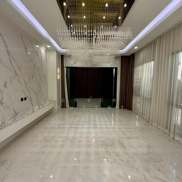 Grand Bangkok Boulevard Srinakarin : แกรนด์ บางกอก บูเลอวาร์ด ศรีนครินทร์, กรุงเทพ, ถ.ศรีนครินทร์, หนองบอน, ประเวศ, กรุงเทพ, 534 ตร.ม., บ้านเดี่ยว ขาย, โดย อลงกต คำนวรพร, 500122754 - DDproperty.com