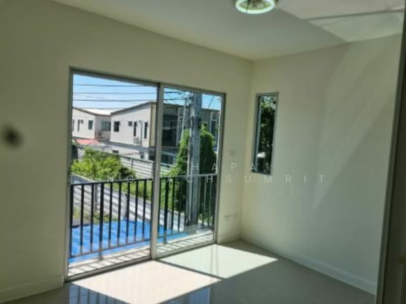 เดอะคอนเนค 12 เอ ซอยกิ่งแก้ว37, Samut Prakan, Rachathewa, Bang Plee, Samut Prakan, 10+ Bedrooms, 97 sqm, Townhouse For Sale, by Nichapa Tangdachsumrit, 500123111 - DDproperty.com