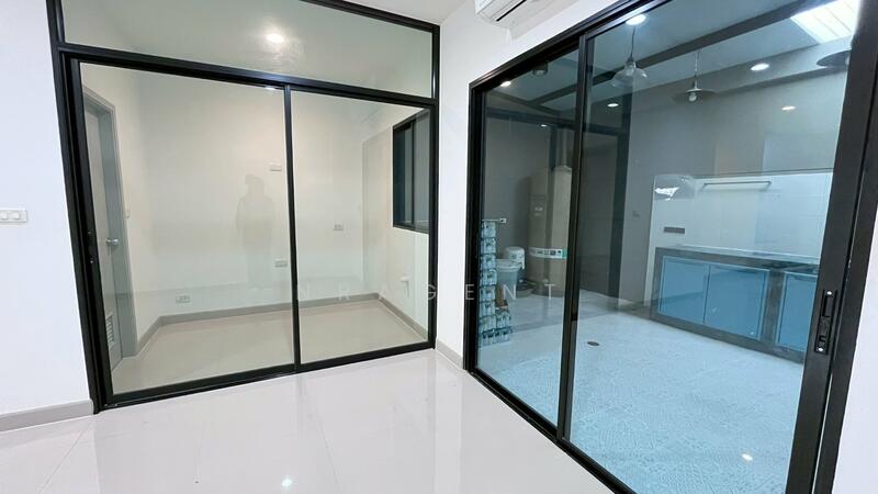 For Sale - Premium Place Phaholyothin-Ramintra, Bangkok