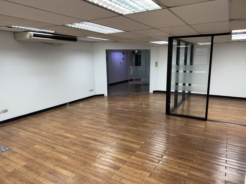 Rent office space Near BTS EKKAMAI Spilt Type Air Condition 24 Hrs, Bangkok, เอกมัย, Khlong Tan Nua, Watthana, Bangkok, , 100 sqm, Office Space For Rent, by Suchart Gambhir, 500123771 - DDproperty.com
