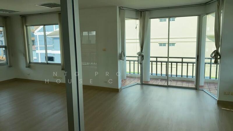 For Rent - NG222 ให้เช่าโฮมออฟฟิศ 3 ชั้น หลังมุม ปรับปรุงใหม่ กรุงเทพกรีฑา 15, Bangkok