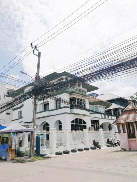 ให้เช่า - NG222 ให้เช่าโฮมออฟฟิศ 3 ชั้น หลังมุม ปรับปรุงใหม่ กรุงเทพกรีฑา 15, กรุงเทพ