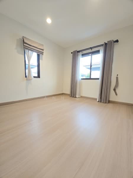 Pave Ramintra-Wongwaen, Bangkok, Soi Karnchanapisek Expressway, O-Ngoen, Sai Mai, Bangkok, 4 Bedrooms, 237 sqm, Single Detached House For Sale, by Ann S, 500123949 - DDproperty.com