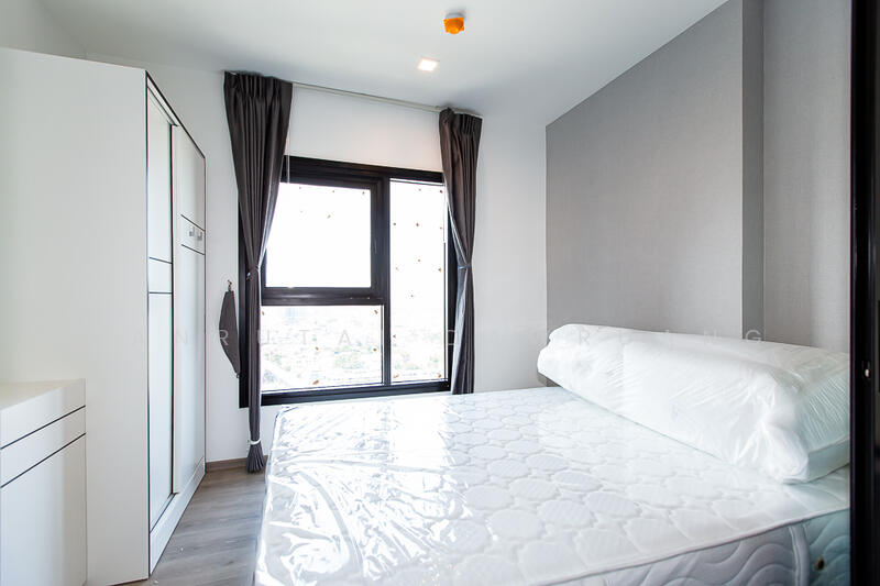 ขาย - The Base Phetkasem : เดอะ เบส เพชรเกษม, กรุงเทพ