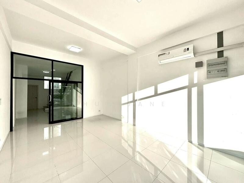 ให้เช่า - อาคารพาณิชย์ ให้เช่า วิซีโอ รามคำแหง (SPSJP78), กรุงเทพ