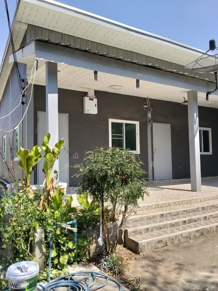 ซอยทุ่งกลมตาลหมัน , ซอยขาดนอก, ชลบุรี, ซอยชากนอก, ห้วยใหญ่, บางละมุง, ชลบุรี, 628 ตร.ม., บ้านเดี่ยว ขาย, โดย ณิชาภา (คุณดาว) เพียจันทร์, 500124963 - DDproperty.com