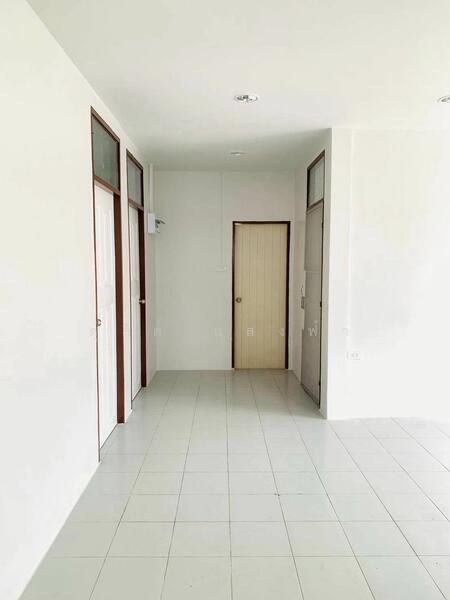 ให้เช่า - ให้เช่าบ้านเดี่ยวหลังใหญ่ ม.ชัยทองวิลล่า ไร่กล้วย ศรีราชา, ชลบุรี