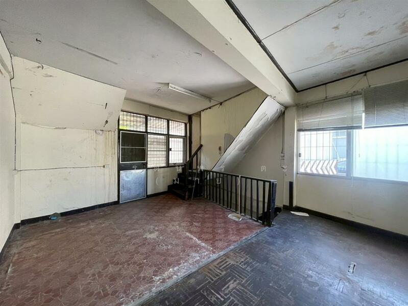 ขาย - อาคารพาณิชย์ 3 ชั้น 16 ตร.ว. อาคารพาณิชย์ ซอยสุขุมวิท65, กรุงเทพ