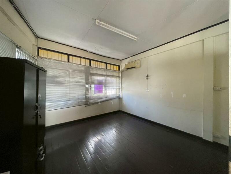 ขาย - อาคารพาณิชย์ 3 ชั้น 16 ตร.ว. อาคารพาณิชย์ ซอยสุขุมวิท65, กรุงเทพ