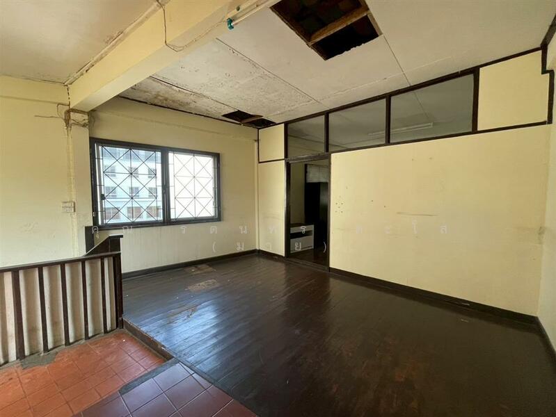 ขาย - อาคารพาณิชย์ 3 ชั้น 16 ตร.ว. อาคารพาณิชย์ ซอยสุขุมวิท65, กรุงเทพ