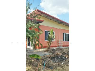 ขาย - บ้านเดี่ยวพร้อมที่ดินสีคิ้ว นครราชสีมา, นครราชสีมา