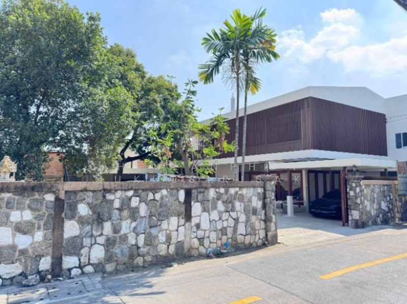 For Rent - 3-BR House, Bangkok