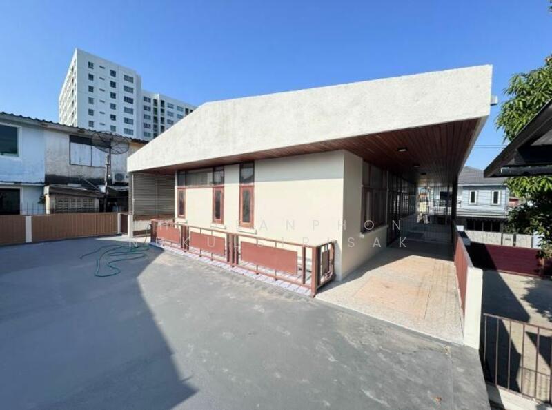 For Rent - 3-BR House, Bangkok