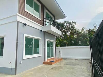 ขาย - บ้าน 4-ห้องนอน, กรุงเทพ