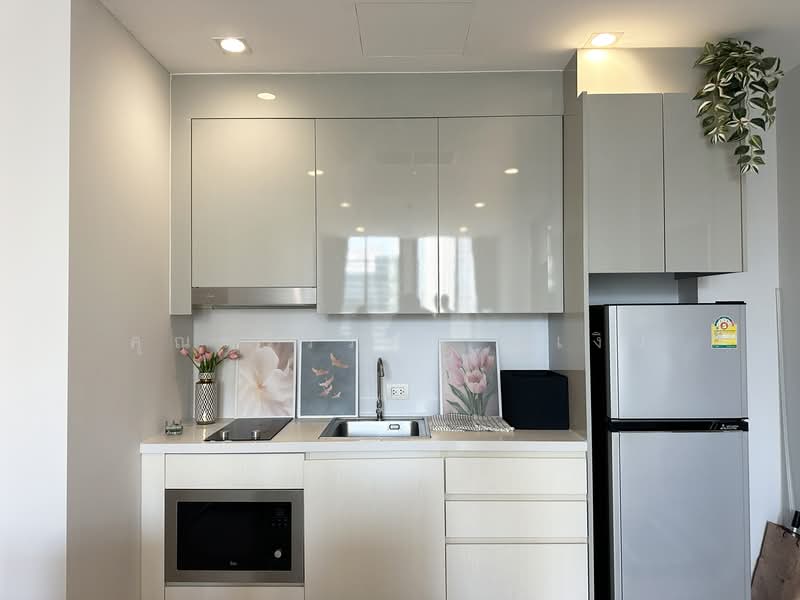 Noble Ploenchit, Bangkok, 1035 Ploenchit Road, Lumphini, Pathum Wan, Bangkok, 1 Bedroom, 58 sqm, Condo For Rent, by คุณรวีวรรณ อู่เงิน, 500126037 - DDproperty.com