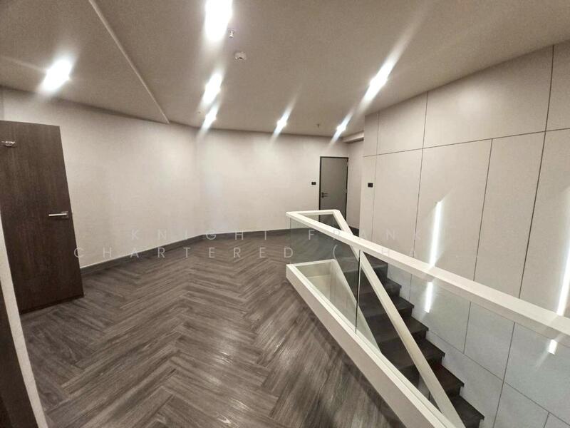 Crystal Garden, Bangkok, 217 Sukhumvit 4 Alley, Khlong Toei, Bangkok, 4 Bedrooms, 311 sqm, Condo For Sale, by Knight Frank Chartered (Thailand) Co.,Ltd, 500126663 - DDproperty.com