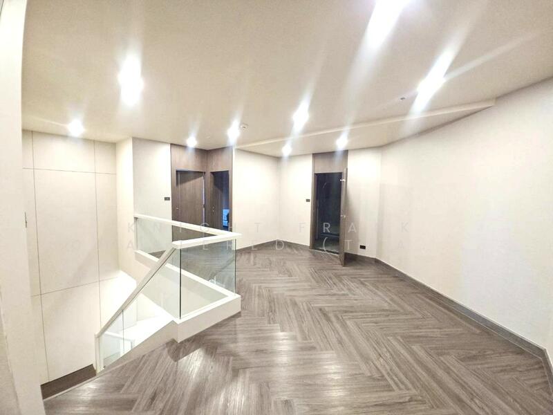 Crystal Garden, Bangkok, 217 Sukhumvit 4 Alley, Khlong Toei, Bangkok, 4 Bedrooms, 311 sqm, Condo For Sale, by Knight Frank Chartered (Thailand) Co.,Ltd, 500126663 - DDproperty.com