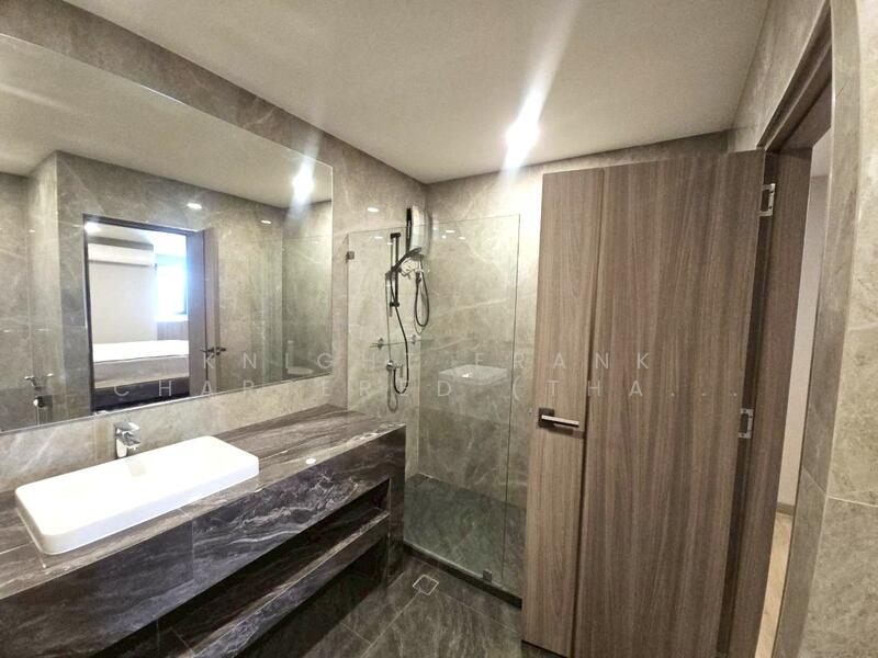 Crystal Garden, Bangkok, 217 Sukhumvit 4 Alley, Khlong Toei, Bangkok, 4 Bedrooms, 311 sqm, Condo For Sale, by Knight Frank Chartered (Thailand) Co.,Ltd, 500126663 - DDproperty.com