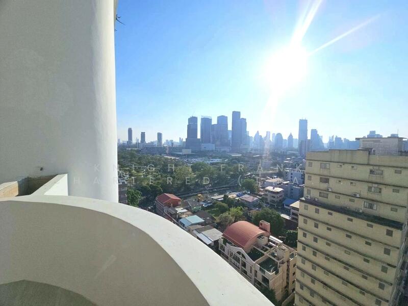 Crystal Garden, Bangkok, 217 Sukhumvit 4 Alley, Khlong Toei, Bangkok, 4 Bedrooms, 311 sqm, Condo For Sale, by Knight Frank Chartered (Thailand) Co.,Ltd, 500126663 - DDproperty.com