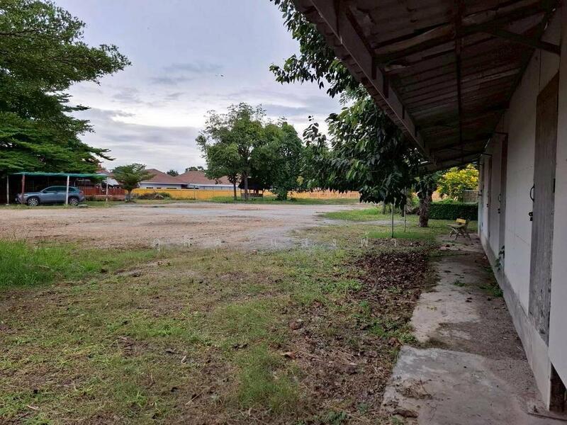 ขาย - ขายที่ดินพร้อมโรงงานเกือบ 4 ไร่ทำเลดี ใกล้นิคมอมตะชลบุรี, ชลบุรี