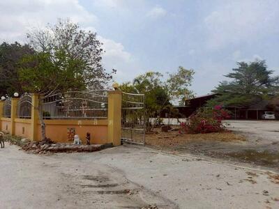 ขาย - ขายที่ดินพร้อมโรงงานเกือบ 4 ไร่ทำเลดี ใกล้นิคมอมตะชลบุรี, ชลบุรี