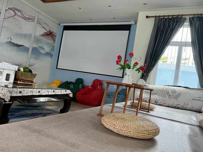 Luxury Pool View Villa for sale in Pratamnak Hill, Chon Buri (Pattaya), Bang Lamung, Bang Lamung (Pattaya), Chon Buri (Pattaya), 5 Bedrooms, 420 sqm, Villa For Sale, by PLC Real Estate, 500126893 - DDproperty.com