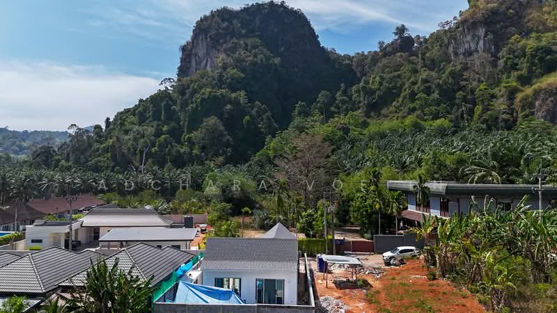 วิลล่าหลบมุมสงบ ใกล้ Spirit Mountain กระบี่, Krabi, กระบี่, อ่าวนาง, เมืองกระบี่, กระบี่, 440 ตร.ม., วิลล่า ขาย, โดย Adchara Voeten, 500126954 - DDproperty.com