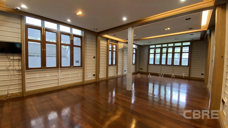 ให้เช่า - Single House on South Sathorn, กรุงเทพ