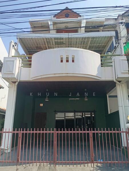 Sriwara Town in Town, Bangkok, Sriwara Road, Phlapphla, Wang Thonglang, Bangkok, 5 Bedrooms, 216 sqm, Townhouse For Rent, by Khun Jane, 500127097 - DDproperty.com