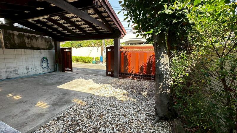 For Rent - For rent Single house in Sukhumvit 71 Phrakanong pet friendly ( SPSEVE1648 ), Bangkok