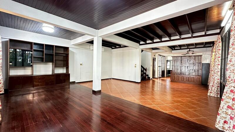 For Rent - For rent Single house in Sukhumvit 71 Phrakanong pet friendly ( SPSEVE1648 ), Bangkok