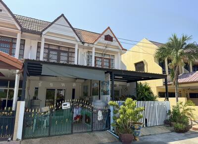 ขาย - ทาวน์โฮมชะอำพร้อมอยู่ทำเลเมือง, เพชรบุรี