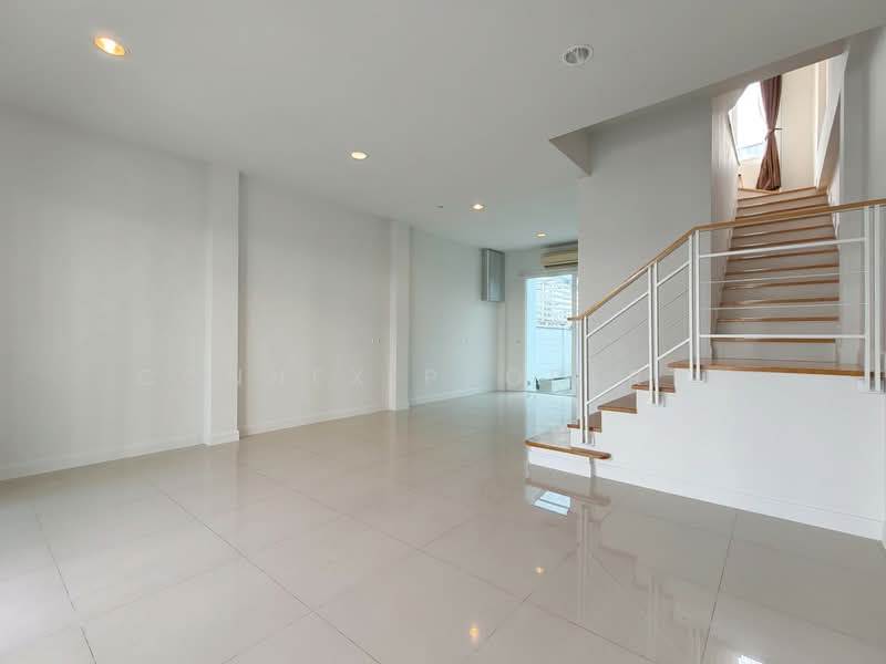 บ้านกลางเมือง ลาดพร้าว - เสนา 2, กรุงเทพ, ลาดพร้าว-วังหิน, ลาดพร้าว, ลาดพร้าว, กรุงเทพ, 150 ตร.ม., ทาวน์เฮ้าส์ ขาย, โดย Connex Property, 500127657 - DDproperty.com