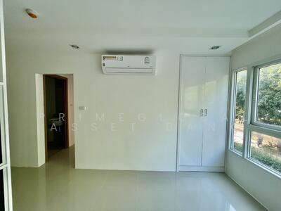 ขาย - The Royal Place Condominium : เดอะ รอยัล เพลส คอนโดมิเนียม, ภูเก็ต