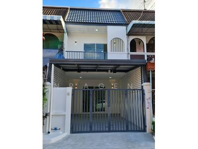 ขาย - Moobaan Sena Villa 84 : หมู่บ้าน เสนาวิลล่า 84, กรุงเทพ