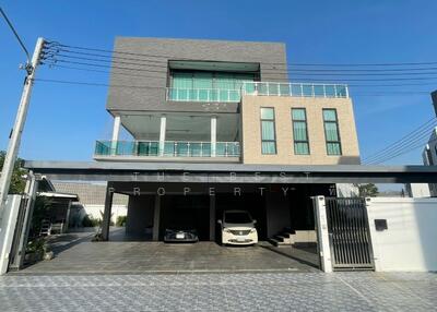 ขาย - Verona by Un Ai Ruk : เวโรน่า บาย อุ่นไอรัก, ชลบุรี