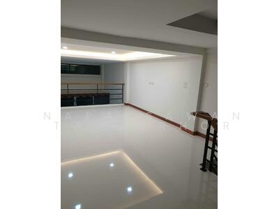 ขาย - บ้าน 2-ห้องนอน, กรุงเทพ