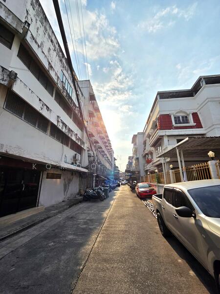 ให้เช่า - ให้เช่าอาคารพาณิชย์ 4 คูหา 4 ชั้น สาทร–นราธิวาส 14 ทำเลดี ใกล้ BTS ช่องนนทรี สาทร, กรุงเทพ